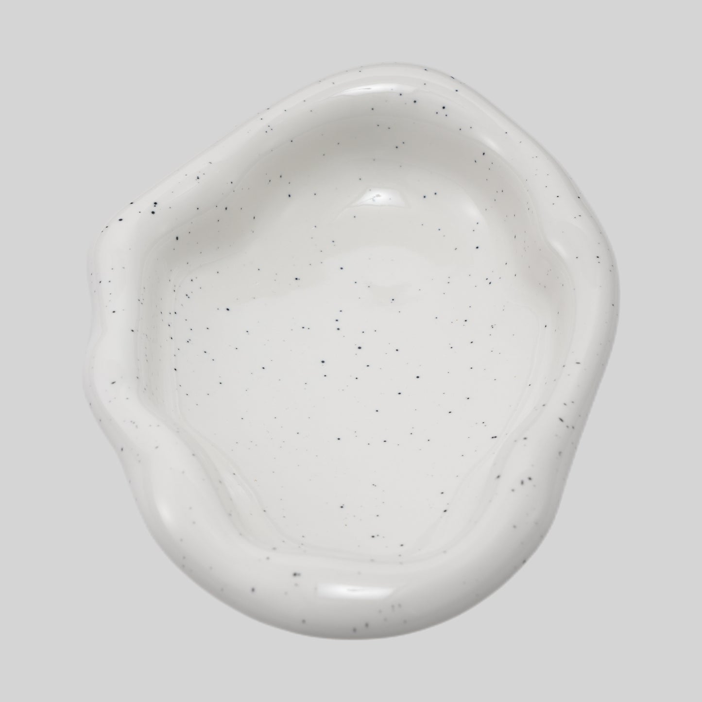 Puddle Decorative Tray (Speckled White, 2 Size Options)